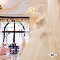 Салон свадебных и вечерних платьев от Виктории Симак Черновцы фото