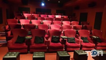 Red, кінотеатр фото