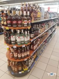 Супермаркети, продуктові магазини Сільпо фото