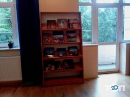 Центральна бібліотека для дорослих ім. Лесі Українки фото