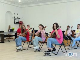 Дитяча школа мистецтв № 4 ім. Н. Д. Леонтовича фото