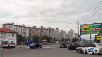 Автостоянка на Оноре де Бальзака Киев фото