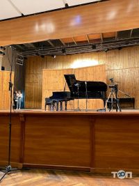 Музичне училище іГлінки Дніпро фото