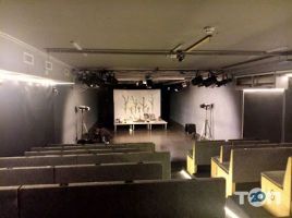 Київський академічний театр на Печерську фото