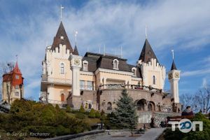 Академический театр ляльок фото