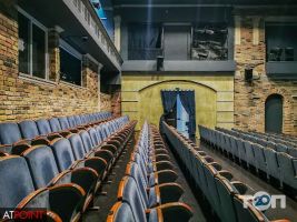 Національний академічний молодий театр Київ фото