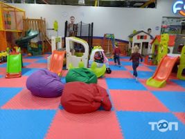 Сім'я, торговий центр фото