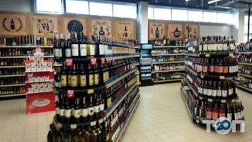 Торгові, торгово-розважальні центри Ринок Вишенька фото