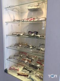 Офтальмологічні клініки та магазини окулярів Чарівні окуляри фото