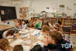 Музичні, художні школи Школа мистецтв вільних та небайдужих фото