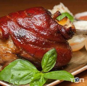 Тернополь вечерний, кафе