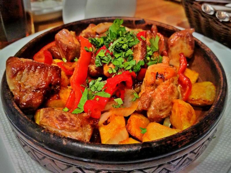 Где можно попробовать горячую кавказскую любовь на вкус: ТОП 7 заведений Запорожья с грузинской кухней
