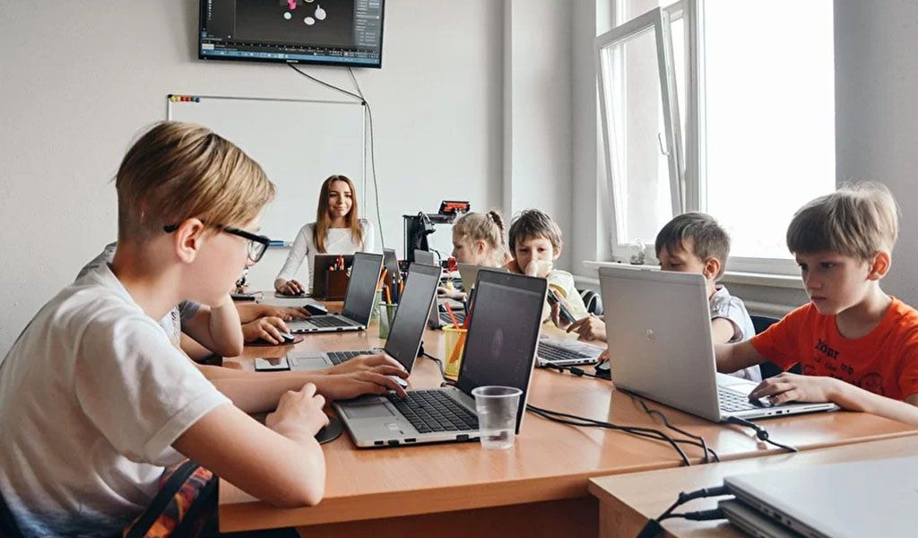 IT-детство: обзор курсов для детей в Ровно