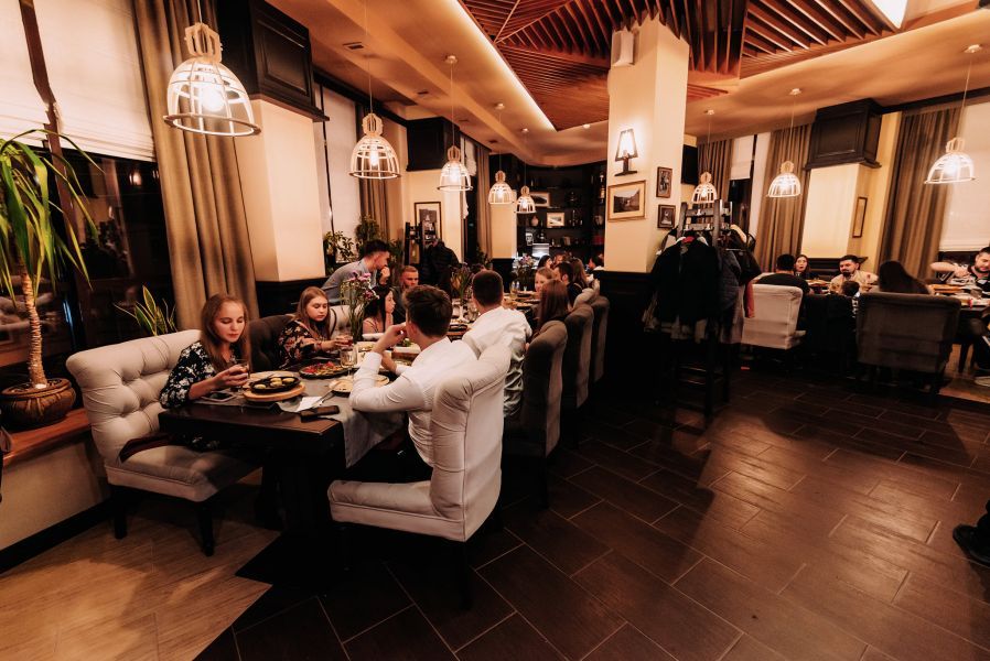 Обзор компаний, где отпразновать свадьбу в г. Ровно