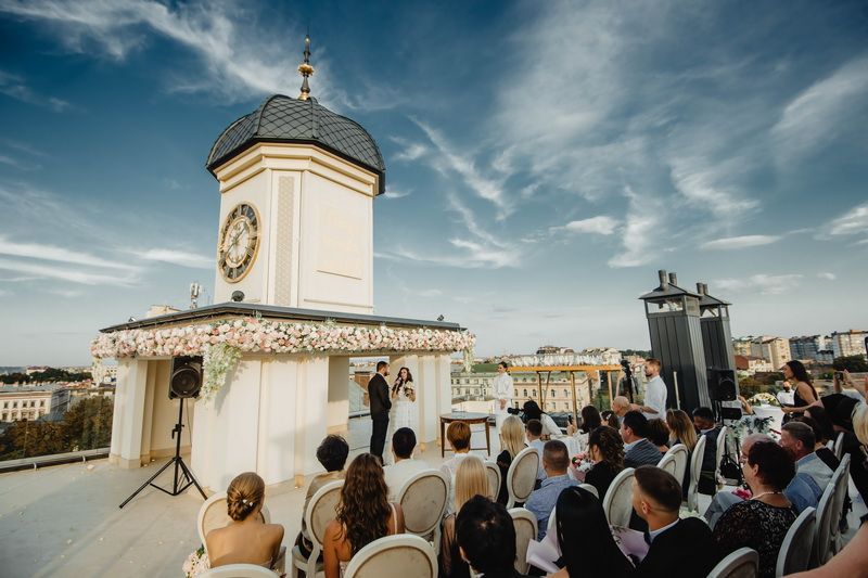 Обзор компаний, где отпразновать свадьбу в г. Ивано-Франковск