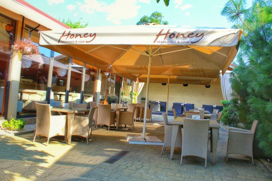 Обзор компаний, где отпразновать свадьбу в г. Ужгород