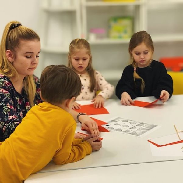 Обзор частных школ в г. Черновцы