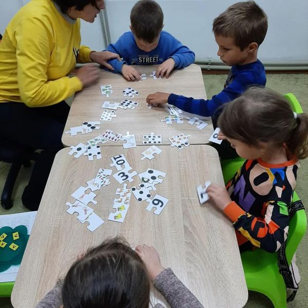 Готовимся к школе: обзор дошкольных центров в Житомире