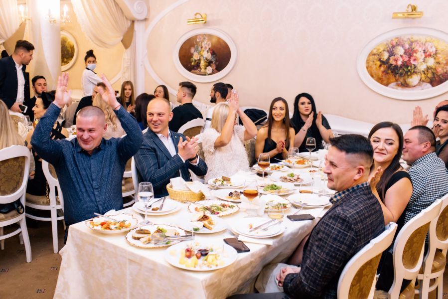 Обзор компаний, где отпразновать свадьбу в г. Ужгород