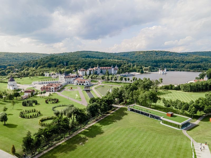 Обзор компаний, где отпразновать свадьбу в г. Львов