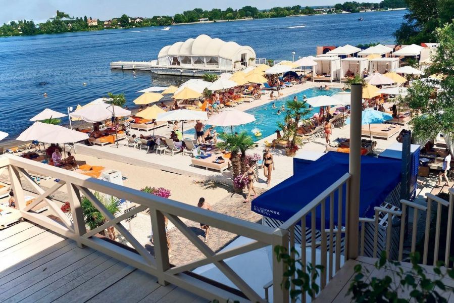 Обзор компаний, где отпразновать свадьбу в г. Днепропетровске