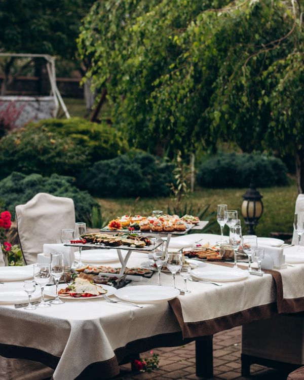 Обзор компаний, где отпразновать свадьбу в г. Черновцы