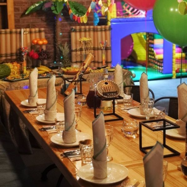 Обзор компаний, где отпразновать свадьбу в г. Черкассы