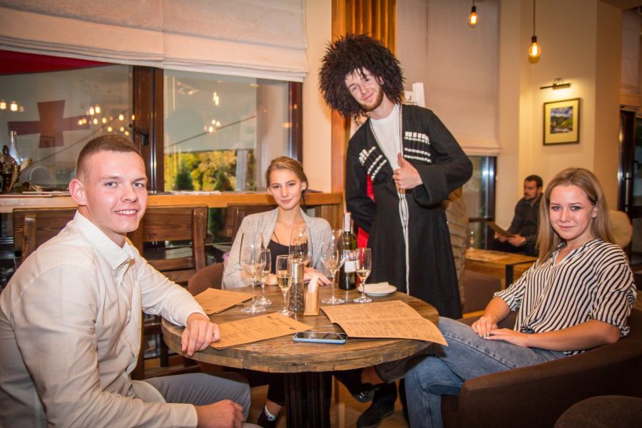 Обзор компаний, где отпразновать свадьбу в г. Ровно