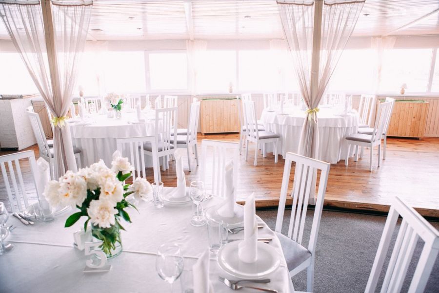 Обзор компаний, где отпразновать свадьбу в г. Днепропетровске