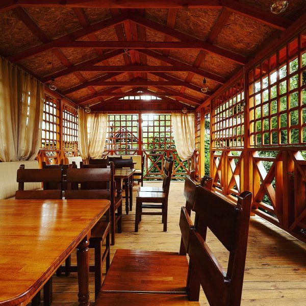 Обзор компаний, где отпразновать свадьбу в г. Кривой Рог