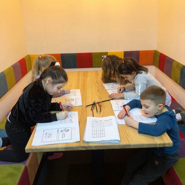 Дошколярик в Ужгороде: сколько стоят подготовительные курсы