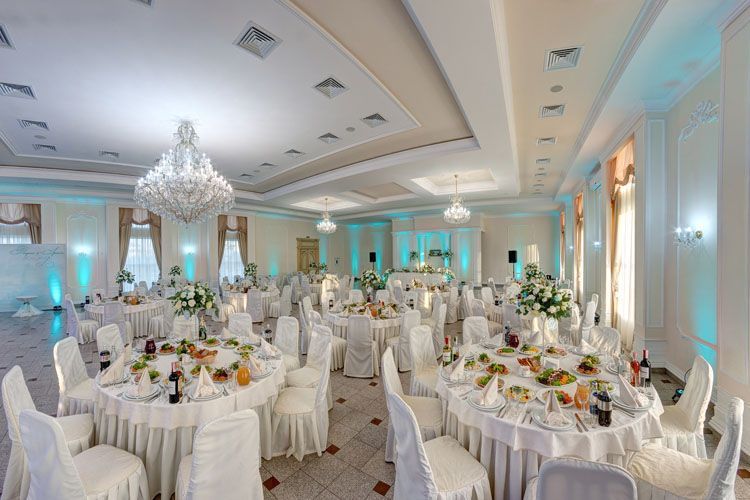 Обзор компаний, где отпразновать свадьбу в г. Львов