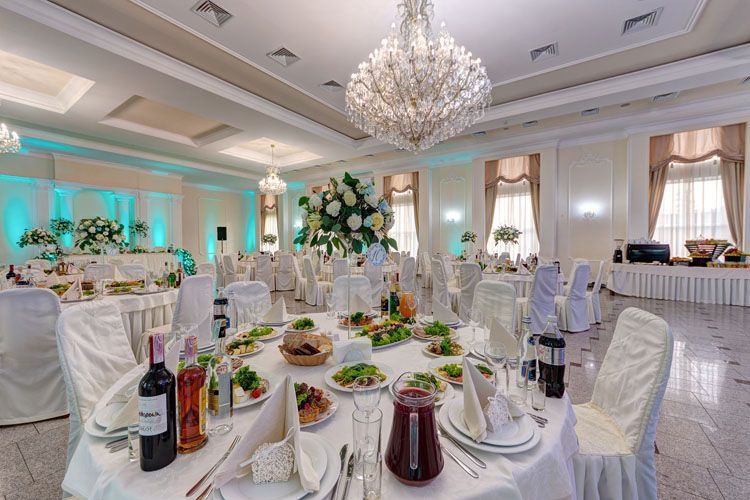 Обзор компаний, где отпразновать свадьбу в г. Львов