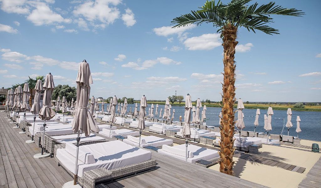 Обзор бассейнов в различных зонах отдыха Киева и Киевской области