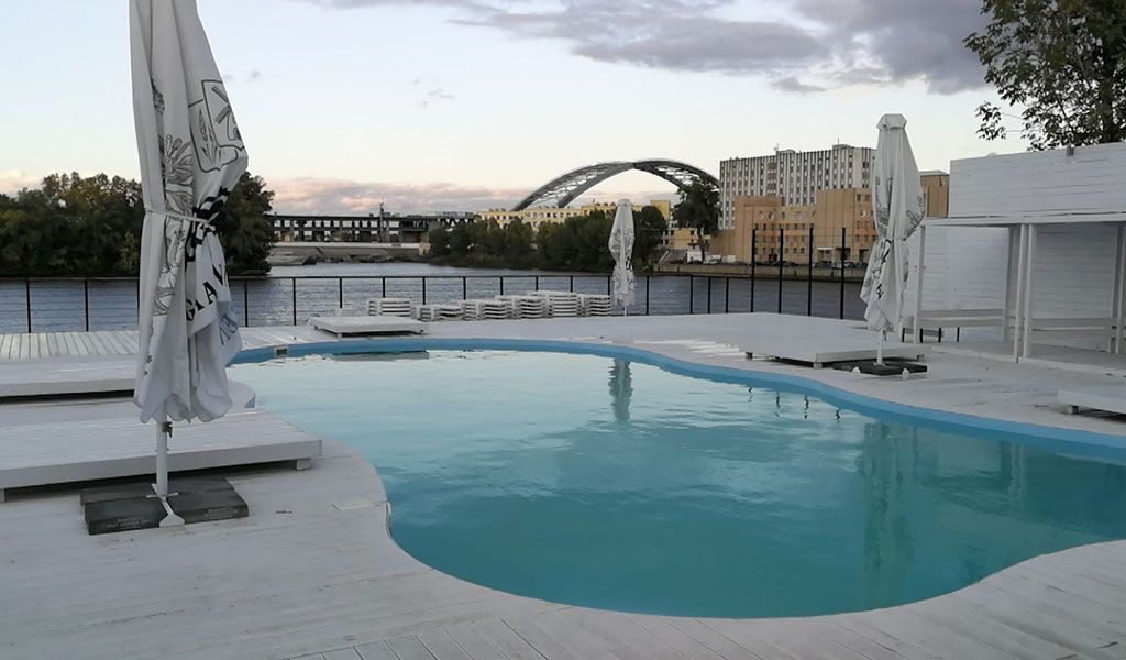 Обзор бассейнов в различных зонах отдыха Киева и Киевской области