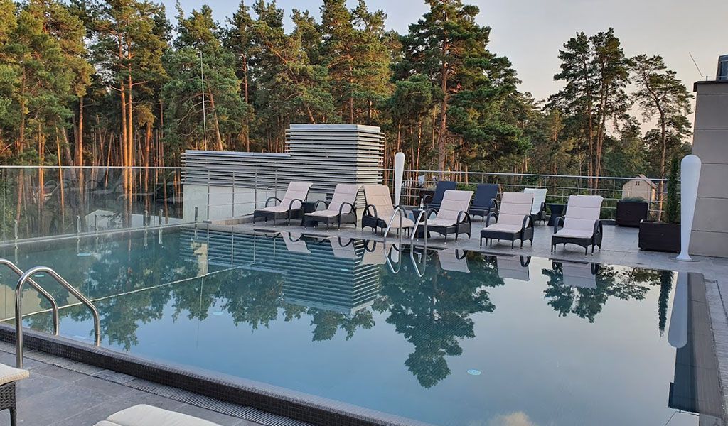 Обзор бассейнов в различных зонах отдыха Киева и Киевской области