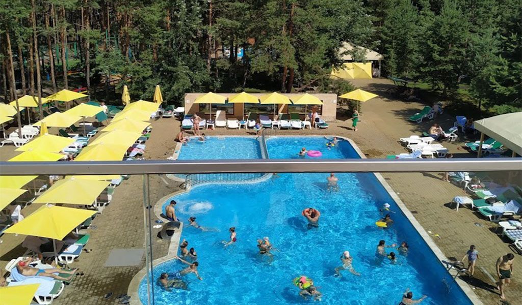 Обзор бассейнов в различных зонах отдыха Киева и Киевской области