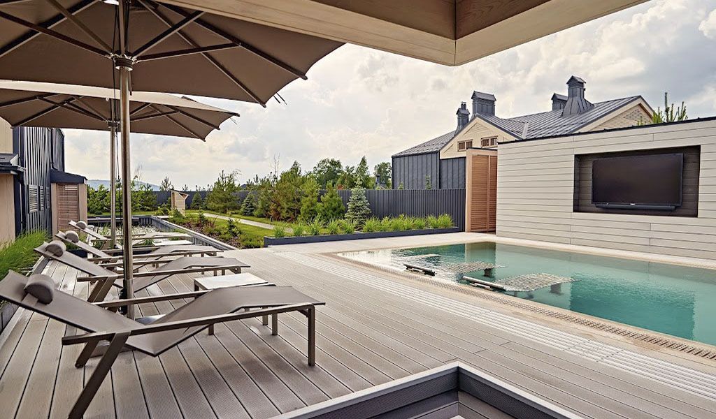 Обзор бассейнов в различных зонах отдыха Киева и Киевской области