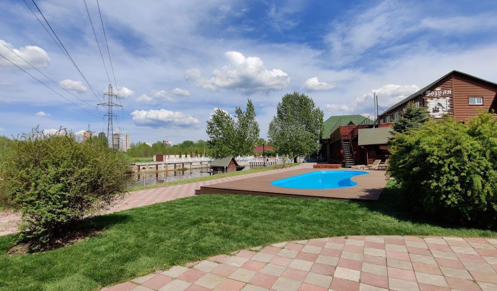 Обзор бассейнов в различных зонах отдыха Киева и Киевской области