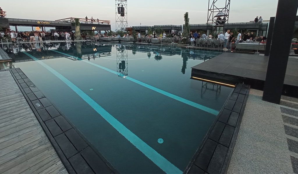 Обзор бассейнов в различных зонах отдыха Киева и Киевской области