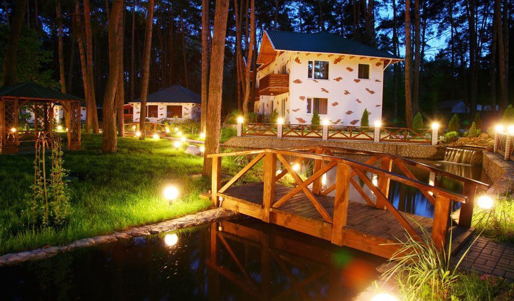 Обзор бассейнов в различных зонах отдыха Киева и Киевской области