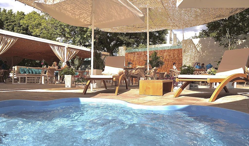 Обзор бассейнов в различных зонах отдыха Киева и Киевской области