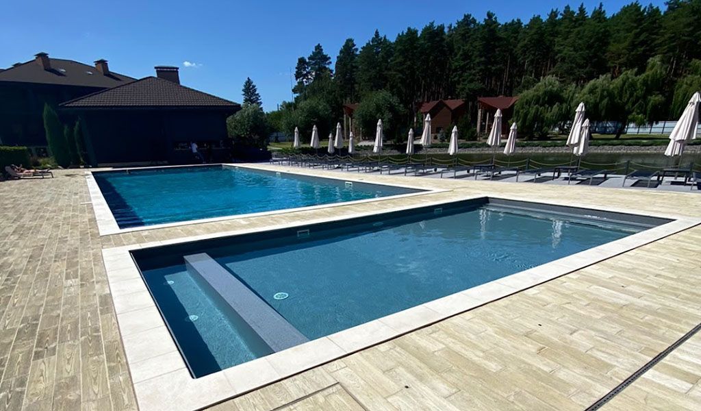 Обзор бассейнов в различных зонах отдыха Киева и Киевской области