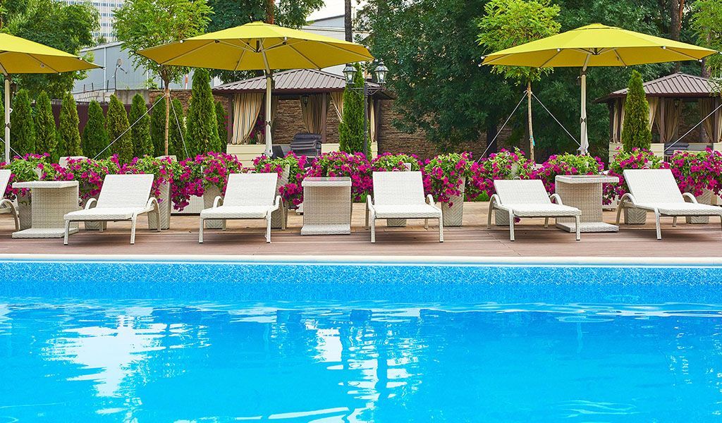 Обзор бассейнов в различных зонах отдыха Киева и Киевской области