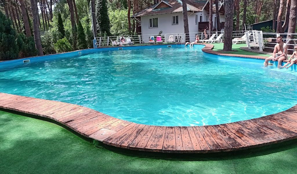 Обзор бассейнов в различных зонах отдыха Киева и Киевской области