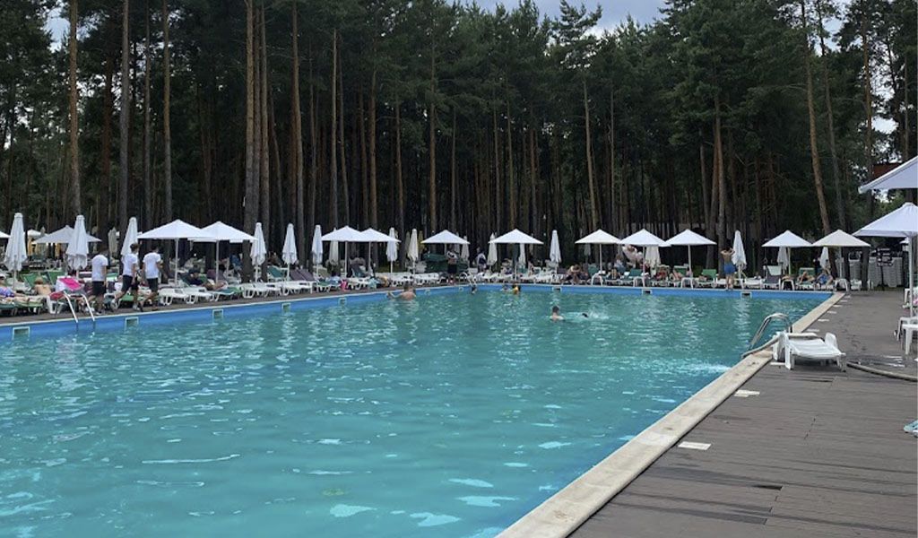 Обзор бассейнов в различных зонах отдыха Киева и Киевской области