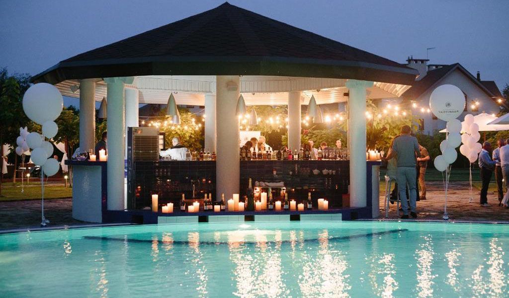 Обзор бассейнов в различных зонах отдыха Киева и Киевской области