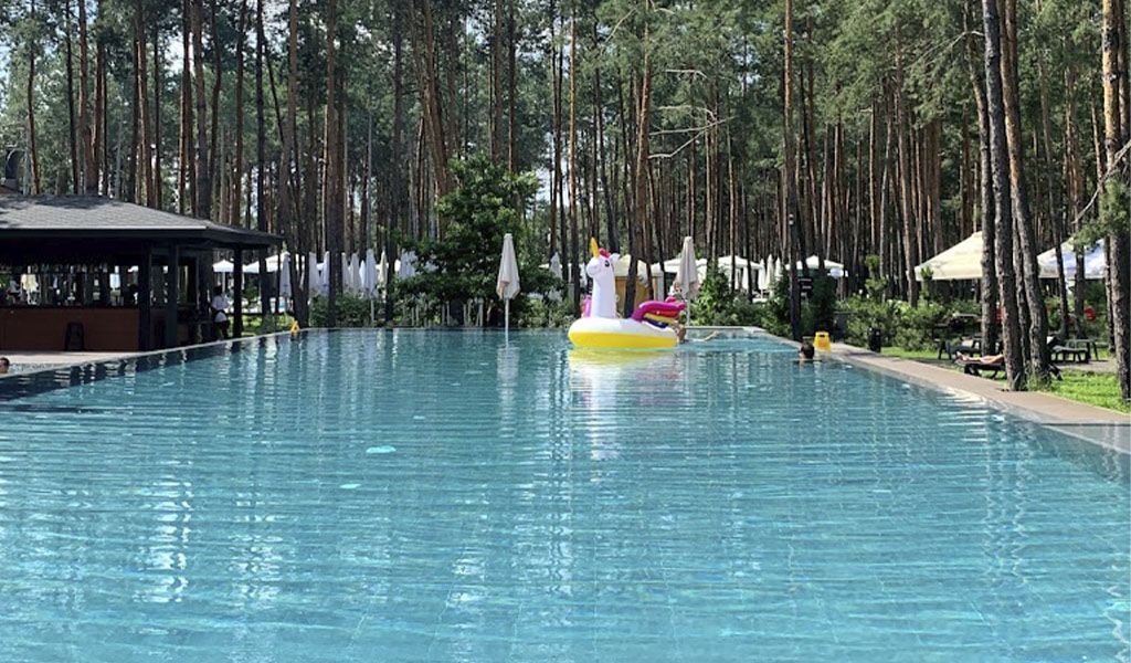 Обзор бассейнов в различных зонах отдыха Киева и Киевской области