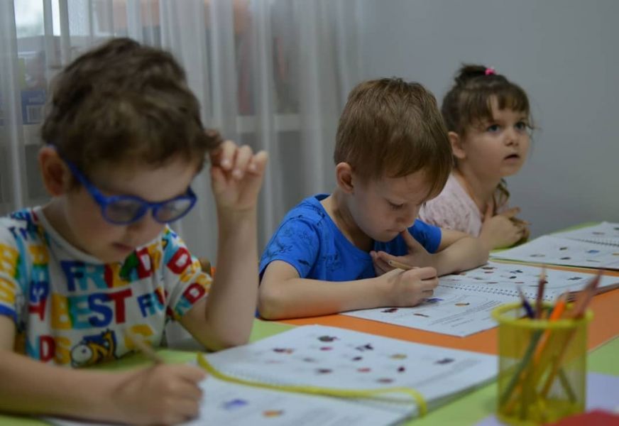 Готовимся к школе: обзор дошкольных центров в Днепре
