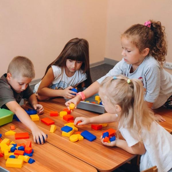 Готовимся к школе: обзор дошкольных центров в Житомире